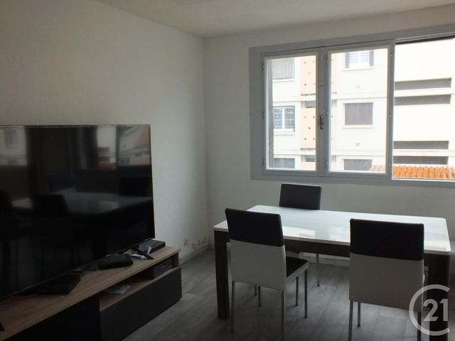 appartement à vendre - 3 pièces - 55.08 m2 - LANNEMEZAN - 65 - MIDI-PYRENEES - Century 21 Gm Immobilier appartement à vendre - 3 pièces - 55.08 m2 - LANNEMEZAN - 65 - MIDI-PYRENEES - Century 21 Gm Immobilier