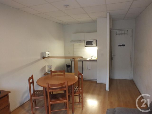Appartement T2 à vendre - 2 pièces - 38.37 m2 - CAPVERN LES BAINS - 65 - MIDI-PYRENEES - Century 21 Gm Immobilier Appartement T2 à vendre - 2 pièces - 38.37 m2 - CAPVERN LES BAINS - 65 - MIDI-PYRENEES - Century 21 Gm Immobilier