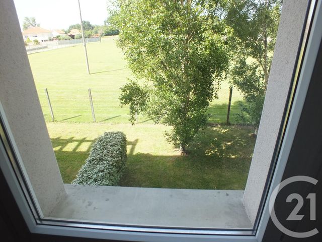Afficher la photo en grand Appartement T3 à vendre - 3 pièces - 55.72 m2 - LANNEMEZAN - 65 - MIDI-PYRENEES - Century 21 Gm Immobilier