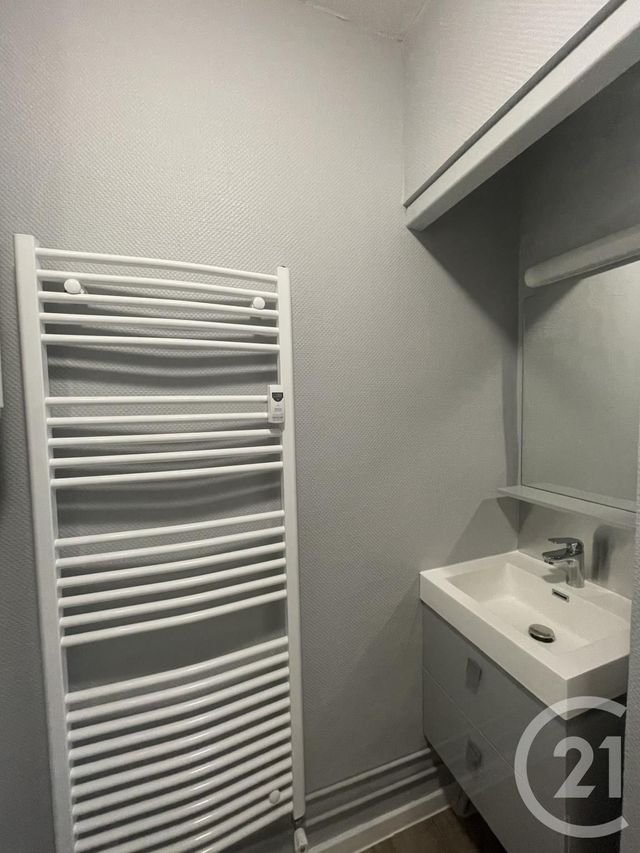 Afficher la photo en grand Appartement T1 à vendre - 1 pièce - 26.64 m2 - LANNEMEZAN - 65 - MIDI-PYRENEES - Century 21 Gm Immobilier
