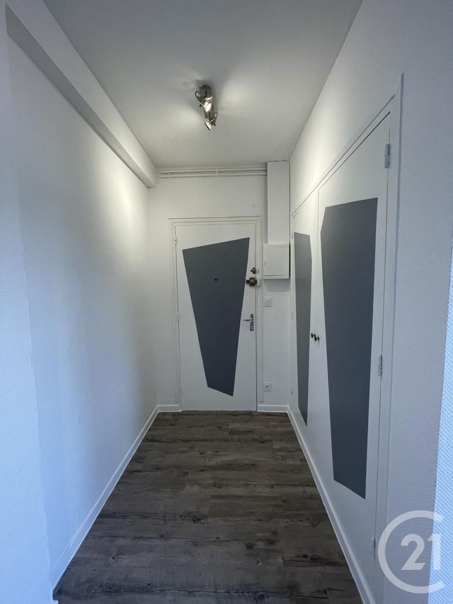 Afficher la photo en grand Appartement T1 à vendre - 1 pièce - 26.64 m2 - LANNEMEZAN - 65 - MIDI-PYRENEES - Century 21 Gm Immobilier
