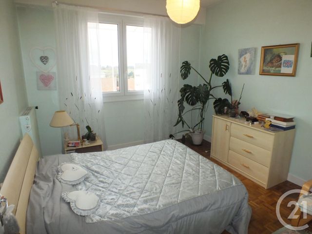 Afficher la photo en grand Appartement F3 à vendre - 3 pièces - 74.16 m2 - LANNEMEZAN - 65 - MIDI-PYRENEES - Century 21 Gm Immobilier