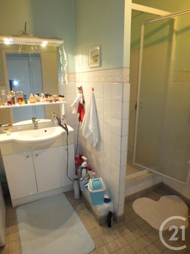 Afficher la photo en grand Appartement F3 à vendre - 3 pièces - 74.16 m2 - LANNEMEZAN - 65 - MIDI-PYRENEES - Century 21 Gm Immobilier