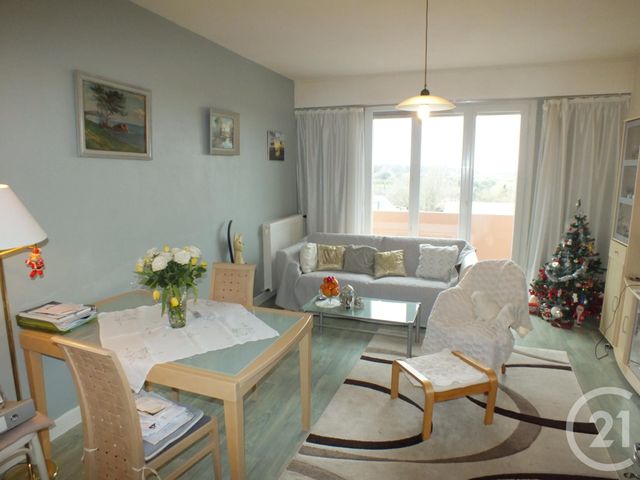 Afficher la photo en grand Appartement F3 à vendre - 3 pièces - 74.16 m2 - LANNEMEZAN - 65 - MIDI-PYRENEES - Century 21 Gm Immobilier