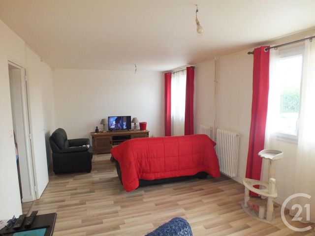 Afficher la photo en grand Appartement F4 à vendre - 4 pièces - 64.65 m2 - LANNEMEZAN - 65 - MIDI-PYRENEES - Century 21 Gm Immobilier