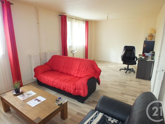 Afficher la photo en grand Appartement F4 à vendre - 4 pièces - 64.65 m2 - LANNEMEZAN - 65 - MIDI-PYRENEES - Century 21 Gm Immobilier