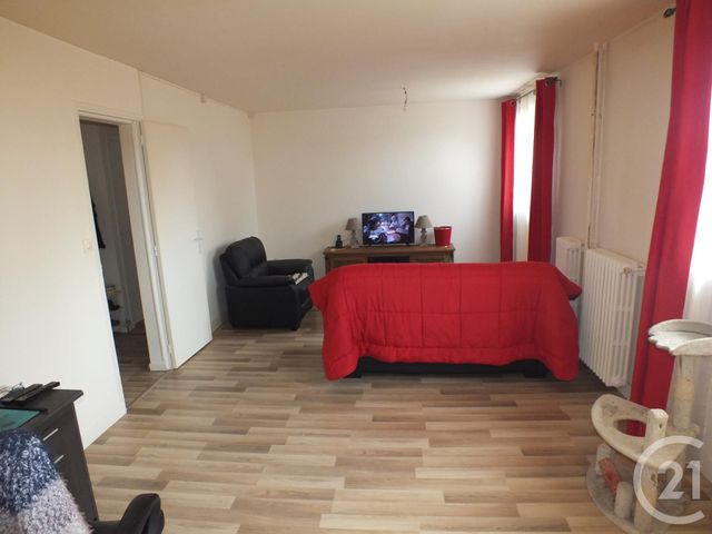 Afficher la photo en grand Appartement F4 à vendre - 4 pièces - 64.65 m2 - LANNEMEZAN - 65 - MIDI-PYRENEES - Century 21 Gm Immobilier