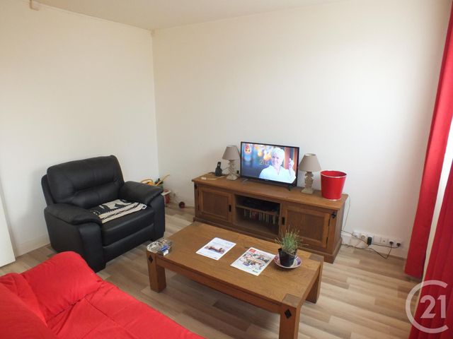 Afficher la photo en grand Appartement F4 à vendre - 4 pièces - 64.65 m2 - LANNEMEZAN - 65 - MIDI-PYRENEES - Century 21 Gm Immobilier