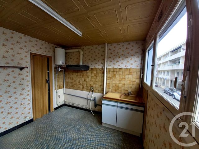 appartement à vendre - 4 pièces - 72.87 m2 - LANNEMEZAN - 65 - MIDI-PYRENEES - Century 21 Gm Immobilier appartement à vendre - 4 pièces - 72.87 m2 - LANNEMEZAN - 65 - MIDI-PYRENEES - Century 21 Gm Immobilier
