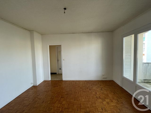 Afficher la photo en grand appartement à vendre - 2 pièces - 45.99 m2 - LANNEMEZAN - 65 - MIDI-PYRENEES - Century 21 Gm Immobilier