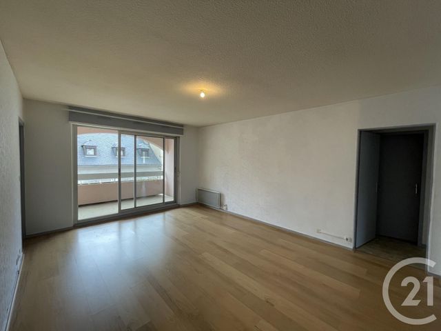 Appartement F3 à vendre - 3 pièces - 76.0 m2 - LANNEMEZAN - 65 - MIDI-PYRENEES - Century 21 Gm Immobilier Appartement F3 à vendre - 3 pièces - 76.0 m2 - LANNEMEZAN - 65 - MIDI-PYRENEES - Century 21 Gm Immobilier