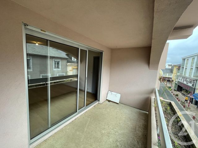 Appartement F3 à vendre - 3 pièces - 76.0 m2 - LANNEMEZAN - 65 - MIDI-PYRENEES - Century 21 Gm Immobilier Appartement F3 à vendre - 3 pièces - 76.0 m2 - LANNEMEZAN - 65 - MIDI-PYRENEES - Century 21 Gm Immobilier