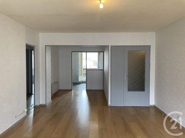 Appartement F3 à vendre - 3 pièces - 76.0 m2 - LANNEMEZAN - 65 - MIDI-PYRENEES - Century 21 Gm Immobilier Appartement F3 à vendre - 3 pièces - 76.0 m2 - LANNEMEZAN - 65 - MIDI-PYRENEES - Century 21 Gm Immobilier