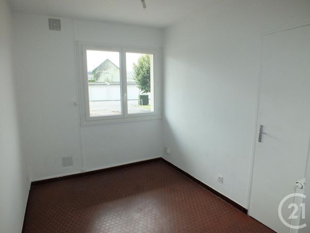 Afficher la photo en grand Appartement F1 à louer - 1 pièce - 31.08 m2 - LANNEMEZAN - 65 - MIDI-PYRENEES - Century 21 Gm Immobilier