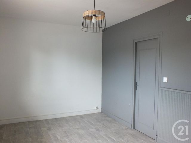 Afficher la photo en grand Appartement F1 à louer - 1 pièce - 31.08 m2 - LANNEMEZAN - 65 - MIDI-PYRENEES - Century 21 Gm Immobilier