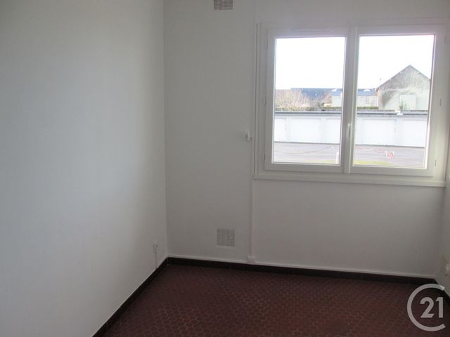Afficher la photo en grand Appartement F1 à louer - 1 pièce - 31.08 m2 - LANNEMEZAN - 65 - MIDI-PYRENEES - Century 21 Gm Immobilier