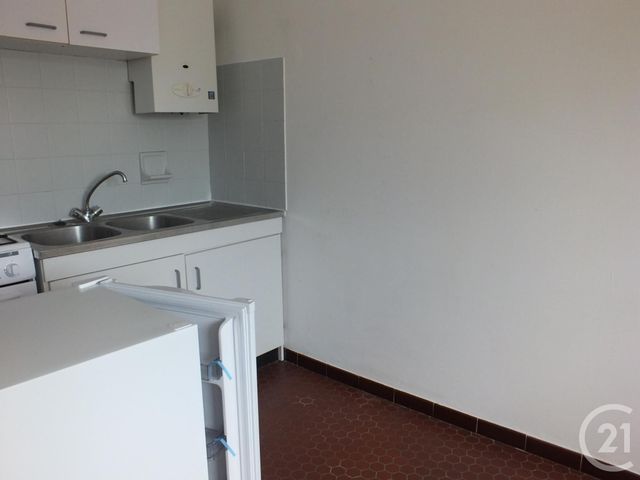 Afficher la photo en grand Appartement F1 à louer - 1 pièce - 31.08 m2 - LANNEMEZAN - 65 - MIDI-PYRENEES - Century 21 Gm Immobilier