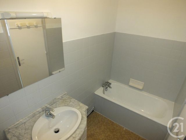Afficher la photo en grand Appartement F1 à louer - 1 pièce - 31.08 m2 - LANNEMEZAN - 65 - MIDI-PYRENEES - Century 21 Gm Immobilier