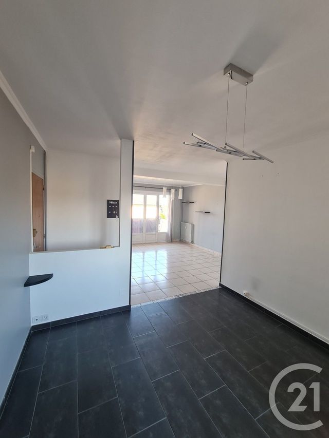 Appartement F3 à louer - 3 pièces - 78.81 m2 - LANNEMEZAN - 65 - MIDI-PYRENEES - Century 21 Gm Immobilier