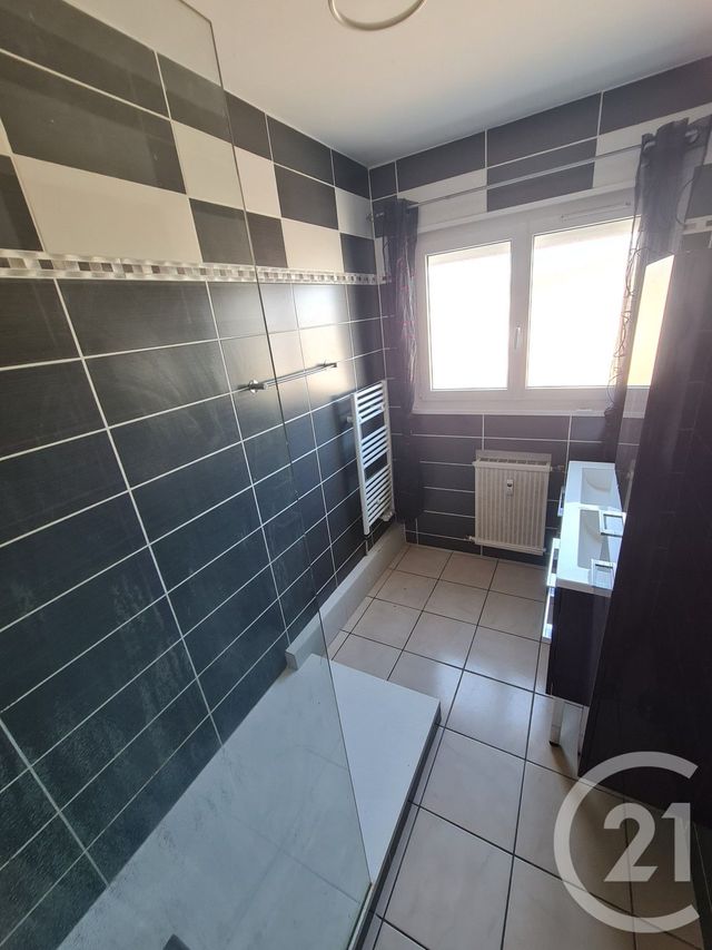 Appartement F3 à louer - 3 pièces - 78.81 m2 - LANNEMEZAN - 65 - MIDI-PYRENEES - Century 21 Gm Immobilier