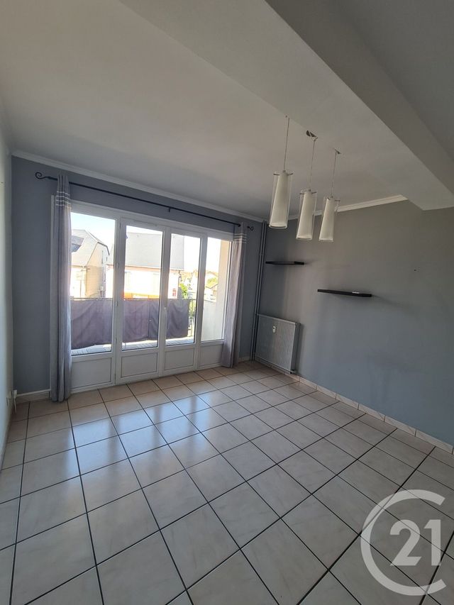 Appartement F3 à louer - 3 pièces - 78.81 m2 - LANNEMEZAN - 65 - MIDI-PYRENEES - Century 21 Gm Immobilier