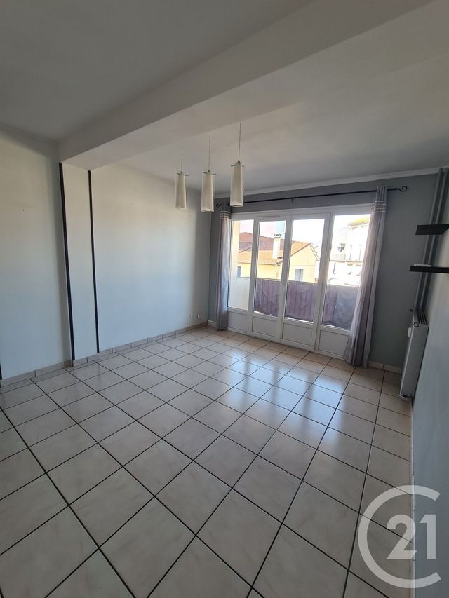 Appartement F3 à louer - 3 pièces - 78.81 m2 - LANNEMEZAN - 65 - MIDI-PYRENEES - Century 21 Gm Immobilier