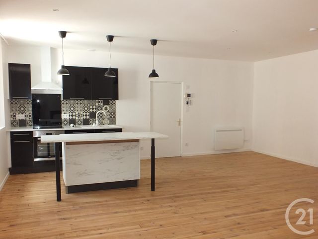 Appartement F3 à louer - 3 pièces - 91.4 m2 - LANNEMEZAN - 65 - MIDI-PYRENEES - Century 21 Gm Immobilier
