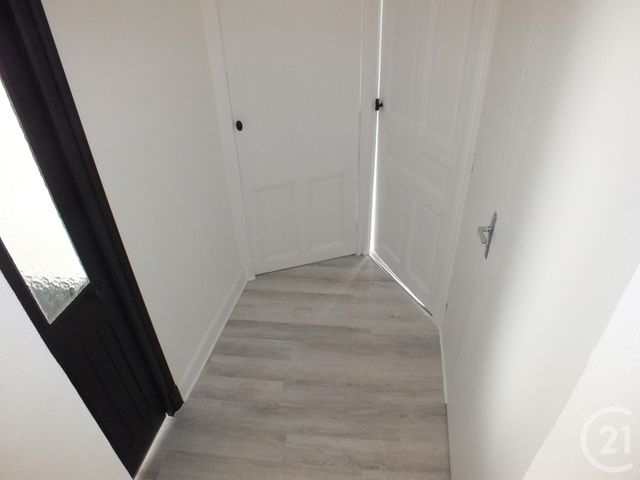 Appartement F3 à louer - 3 pièces - 91.4 m2 - LANNEMEZAN - 65 - MIDI-PYRENEES - Century 21 Gm Immobilier