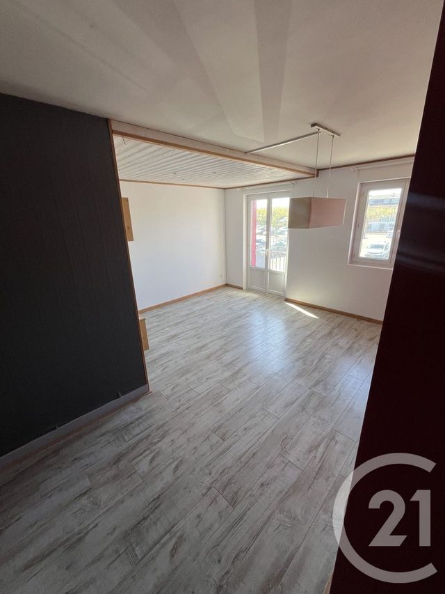 Appartement F2 à louer - 2 pièces - 42.68 m2 - LANNEMEZAN - 65 - MIDI-PYRENEES - Century 21 Gm Immobilier
