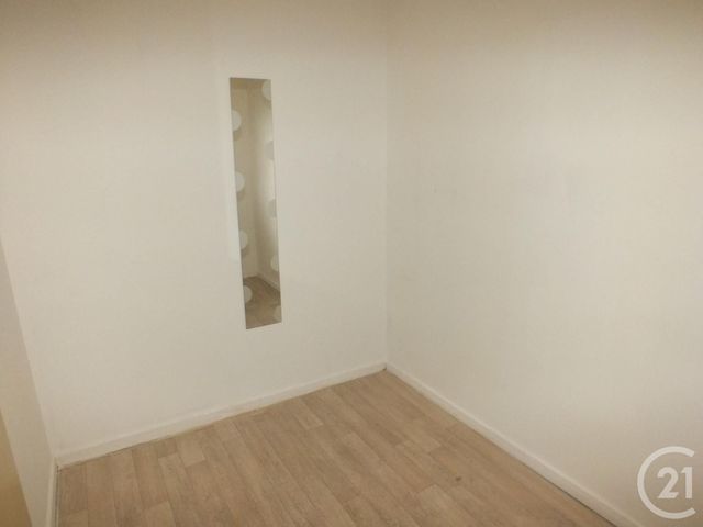 Appartement F4 à louer - 4 pièces - 108.9 m2 - LANNEMEZAN - 65 - MIDI-PYRENEES - Century 21 Gm Immobilier