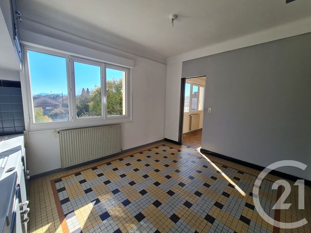 Appartement F3 à louer - 3 pièces - 80.21 m2 - LANNEMEZAN - 65 - MIDI-PYRENEES - Century 21 Gm Immobilier