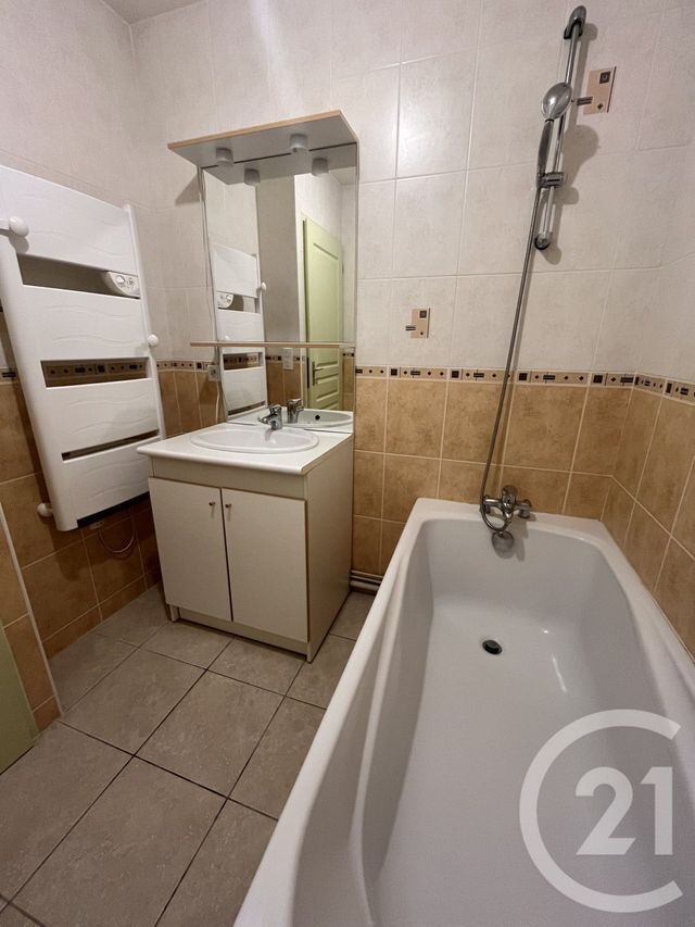 Appartement F3 à louer - 3 pièces - 60.41 m2 - ESPECHE - 65 - MIDI-PYRENEES - Century 21 Gm Immobilier