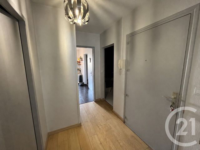 Appartement T2 à vendre - 2 pièces - 52.0 m2 - LANNEMEZAN - 65 - MIDI-PYRENEES - Century 21 Gm Immobilier