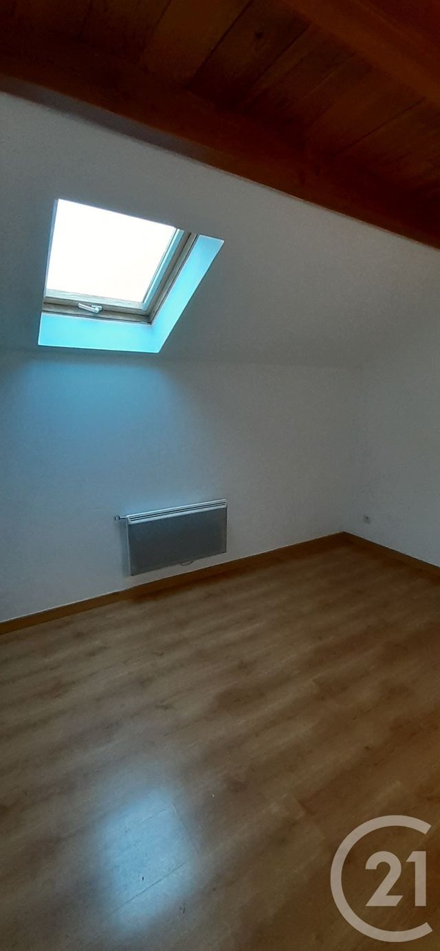 Appartement F4 à louer - 4 pièces - 76.08 m2 - HECHES - 65 - MIDI-PYRENEES - Century 21 Gm Immobilier