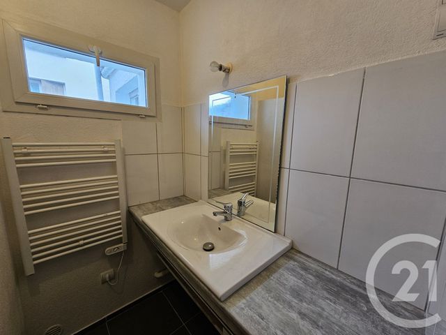 Appartement T3 à vendre - 4 pièces - 70.76 m2 - CAPVERN LES BAINS - 65 - MIDI-PYRENEES - Century 21 Gm Immobilier