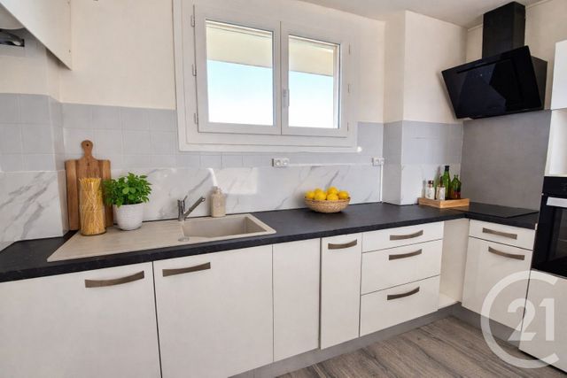 Appartement T3 à vendre - 3 pièces - 52.14 m2 - LANNEMEZAN - 65 - MIDI-PYRENEES - Century 21 Gm Immobilier