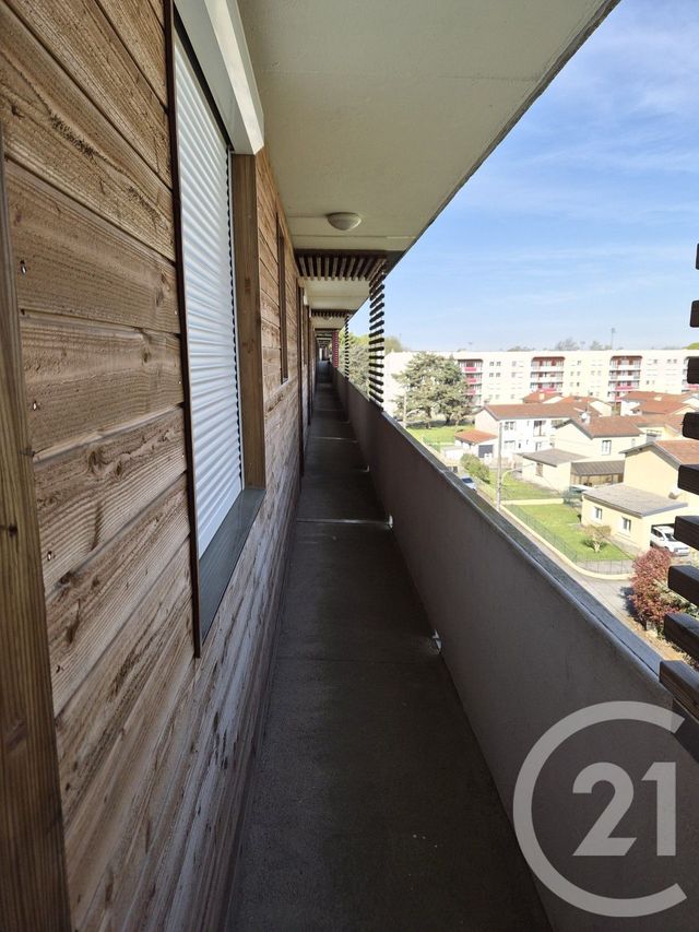 Appartement T4 à vendre - 4 pièces - 62.0 m2 - LANNEMEZAN - 65 - MIDI-PYRENEES - Century 21 Gm Immobilier