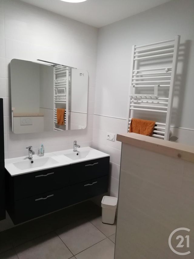 maison à louer - 4 pièces - 120.0 m2 - CAPVERN LES BAINS - 65 - MIDI-PYRENEES - Century 21 Gm Immobilier