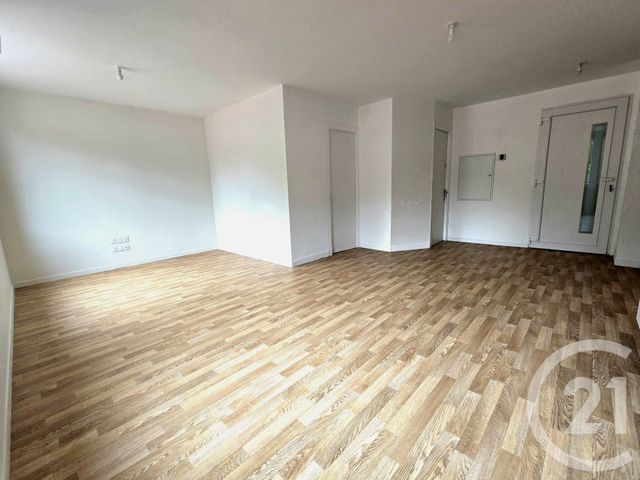 Appartement F4 à louer - 4 pièces - 86.5 m2 - ST LAURENT DE NESTE - 65 - MIDI-PYRENEES - Century 21 Gm Immobilier