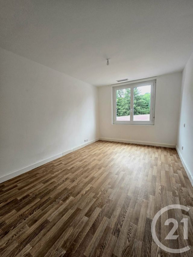 Appartement F4 à louer - 4 pièces - 86.5 m2 - ST LAURENT DE NESTE - 65 - MIDI-PYRENEES - Century 21 Gm Immobilier