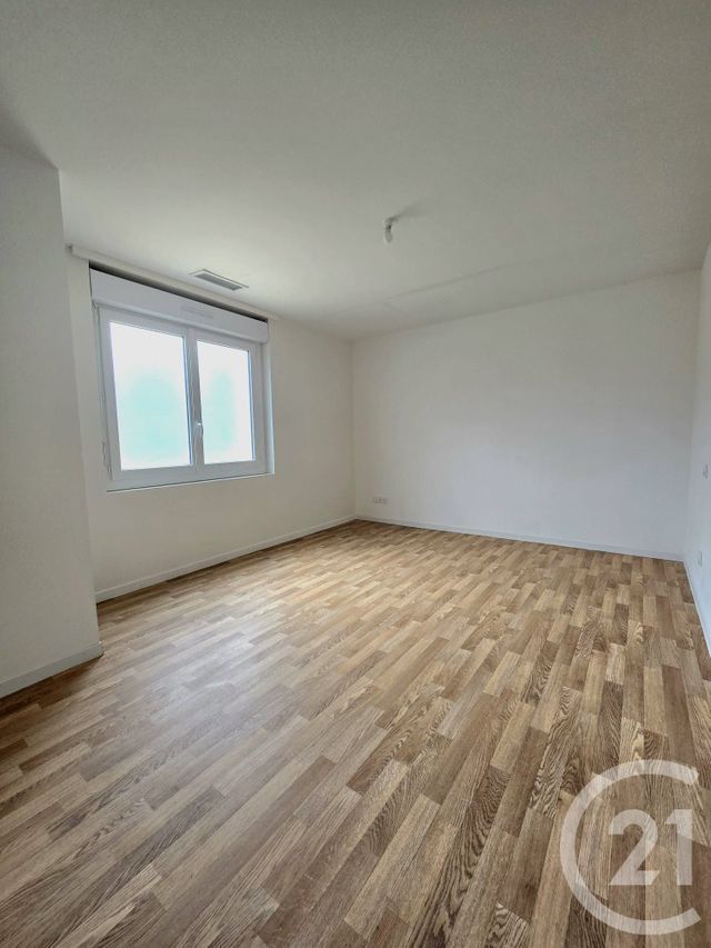 Appartement F4 à louer - 4 pièces - 86.5 m2 - ST LAURENT DE NESTE - 65 - MIDI-PYRENEES - Century 21 Gm Immobilier
