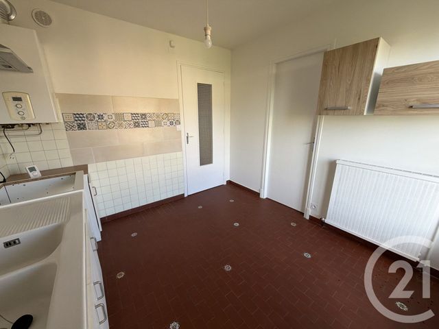 Appartement F3 à louer - 3 pièces - 73.09 m2 - LANNEMEZAN - 65 - MIDI-PYRENEES - Century 21 Gm Immobilier
