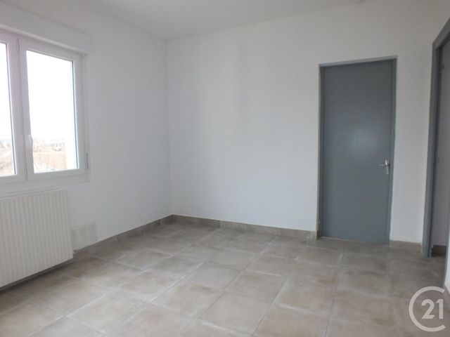 Appartement F3 à louer - 3 pièces - 79.91 m2 - LANNEMEZAN - 65 - MIDI-PYRENEES - Century 21 Gm Immobilier